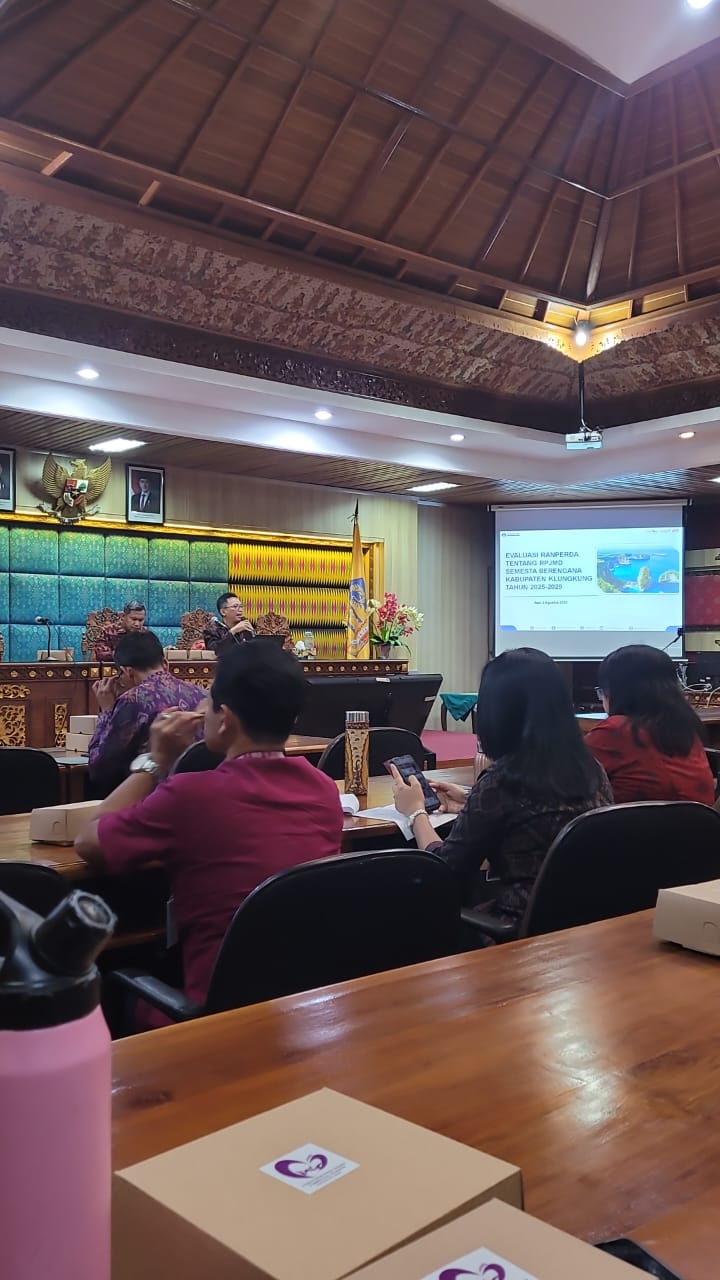 Dinas Pariwisata Kabupaten Klungkung Hadiri Evaluasi Ranperda RPJMD Semesta Berencana Tahun 2025–2029