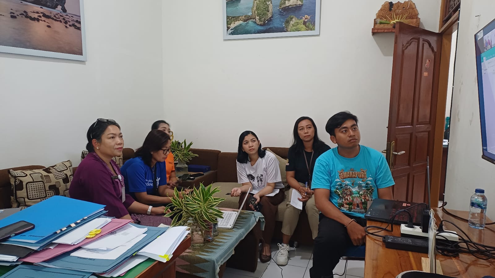 Kepala Dinas Pariwisata Gelar Zoom Meeting dengan PHRI dan Nusa Penida for Tomorrow Bahas Persiapan Nusa Penida Festival 2025