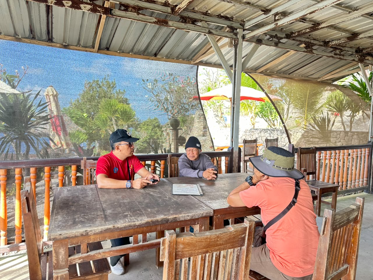 KOORDINASI TERKAIT PENGAWASAN RETRIBUSI DAN ONE GATE ONE DESTINATION KAWASAN WISATA NUSA PENIDA